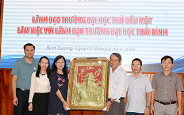 Chia sẻ kinh nghiệm về công tác quản trị đại học với trường ĐH Thái Bình